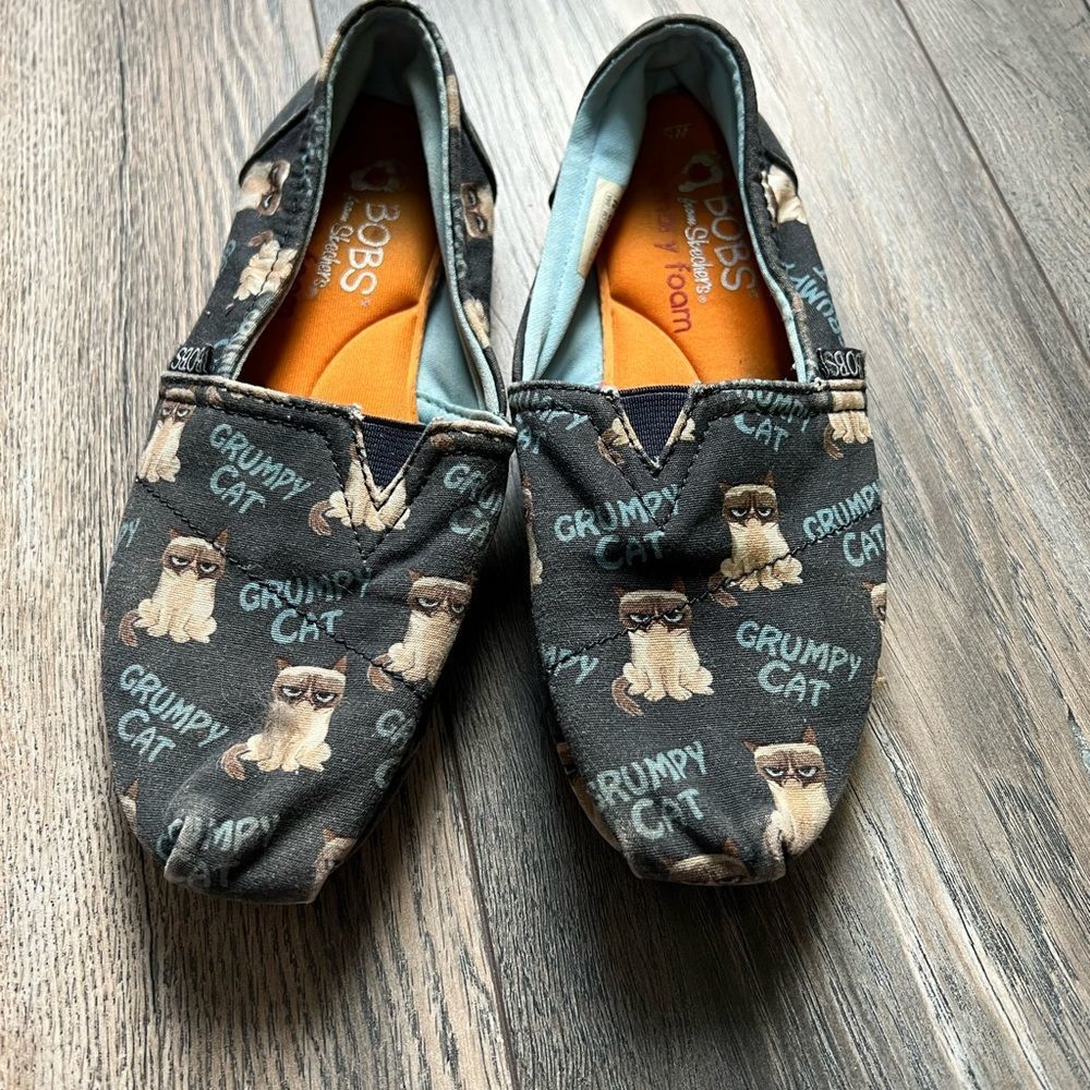 Bobs by Skechers Grumpy Cat casual slip on flat shoes women's 5